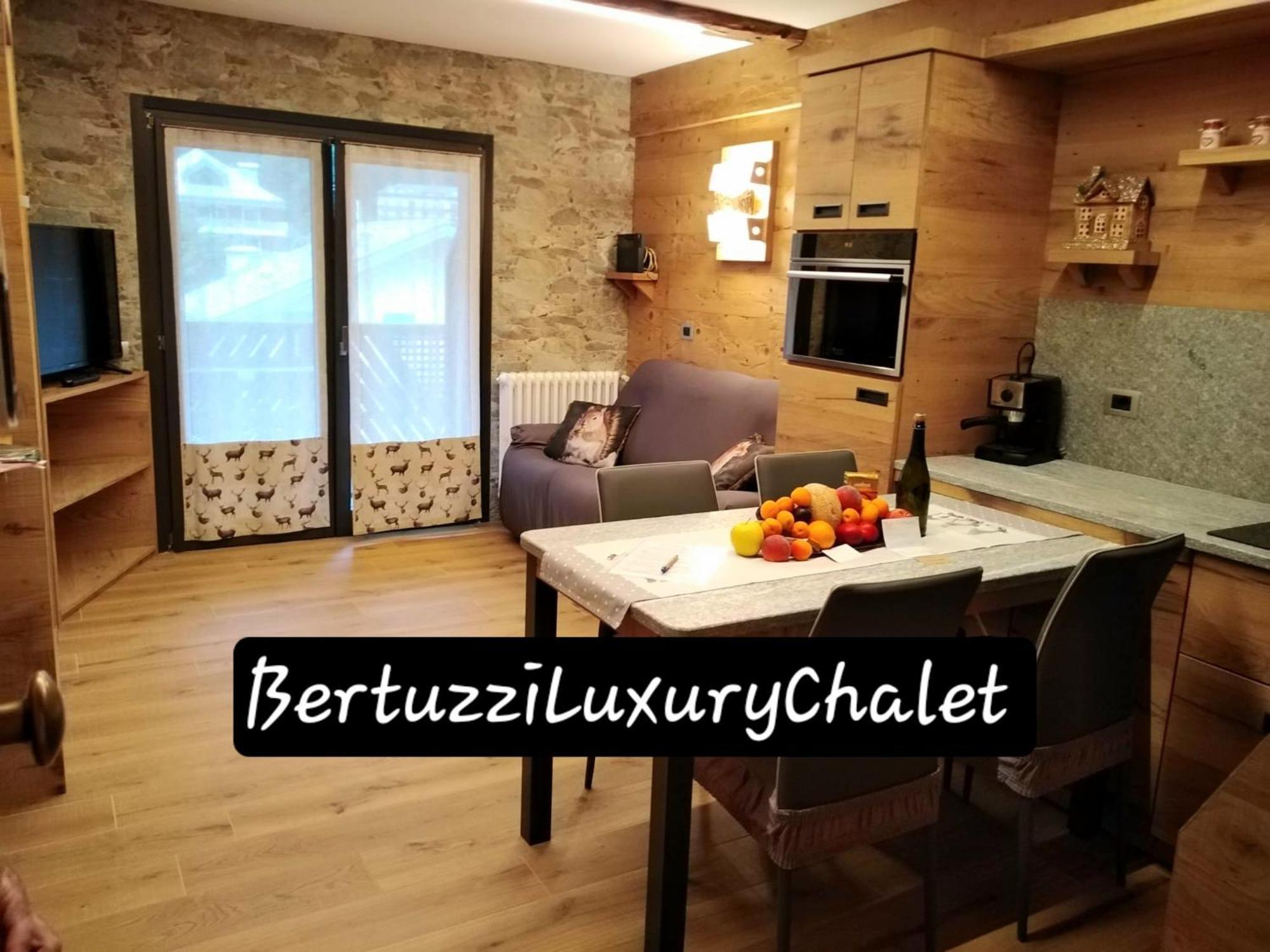 Bertuzzi Luxury Chalet Априка Екстер'єр фото